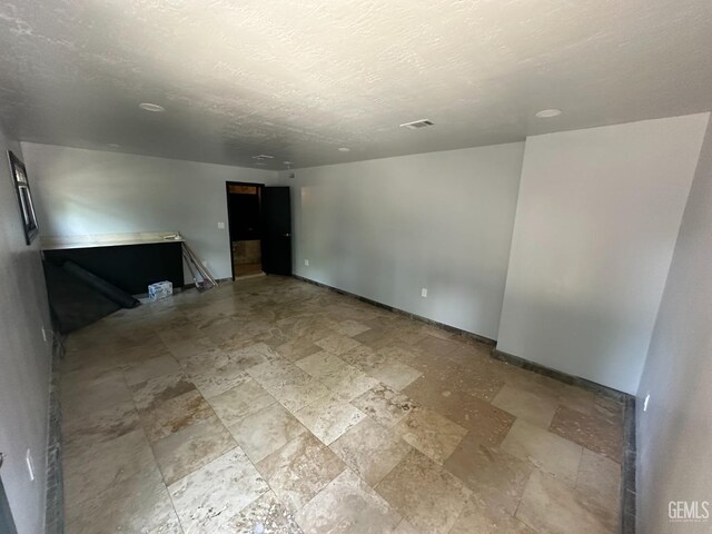 2513 W Moffitt Way, Bakersfield, CA 93309 - photo 14