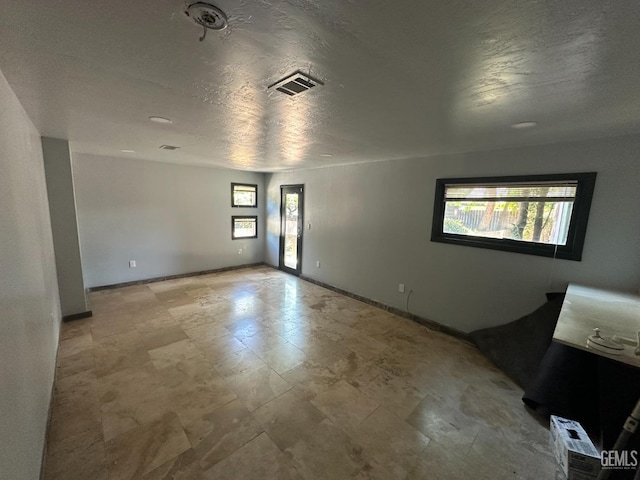 2513 W Moffitt Way, Bakersfield, CA 93309 - photo 13