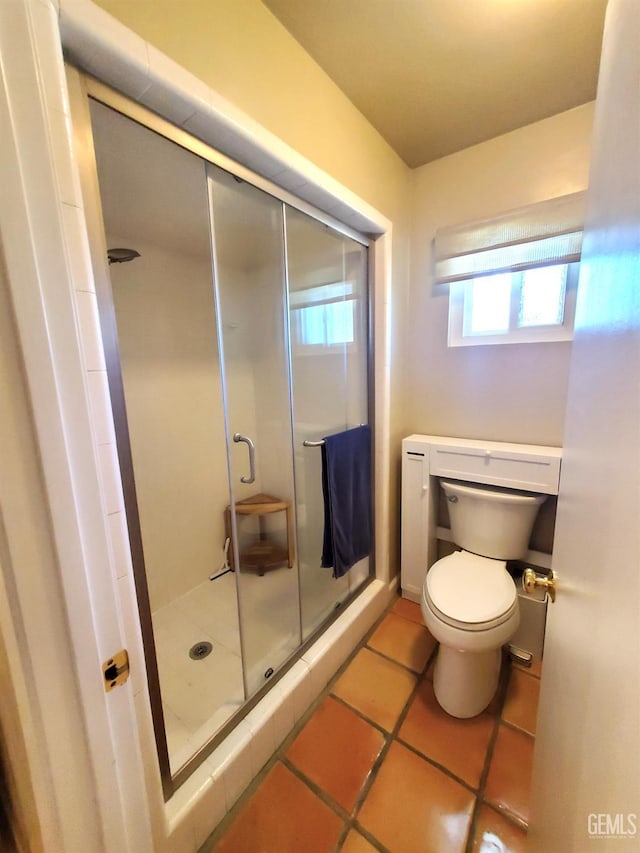 6333 Crestmore St, Bakersfield, CA 93308 - full bath featuring toilet, a stall shower, and tile patterned floors