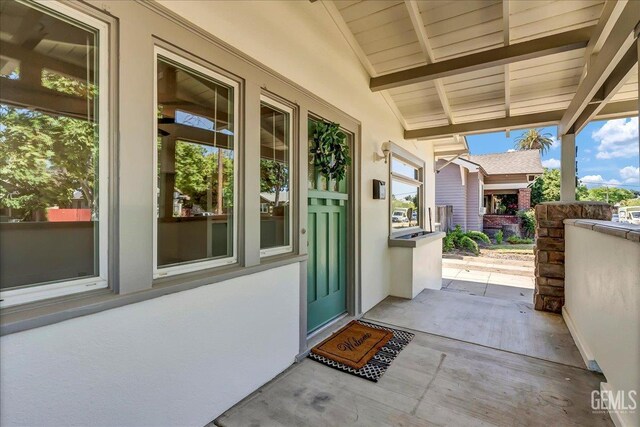 930 S Roosevelt Ave, Fresno, CA 93728 - entrance to property featuring stucco siding