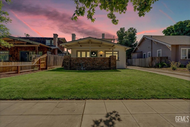 930 S Roosevelt Ave, Fresno, CA 93728 - view of front of property with stone siding and stucco siding