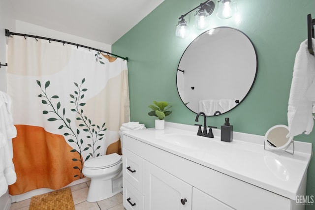 6418 Abby Rose Ave, Bakersfield, CA 93308 - full bathroom with toilet, tile patterned floors, vanity, and a shower with curtain