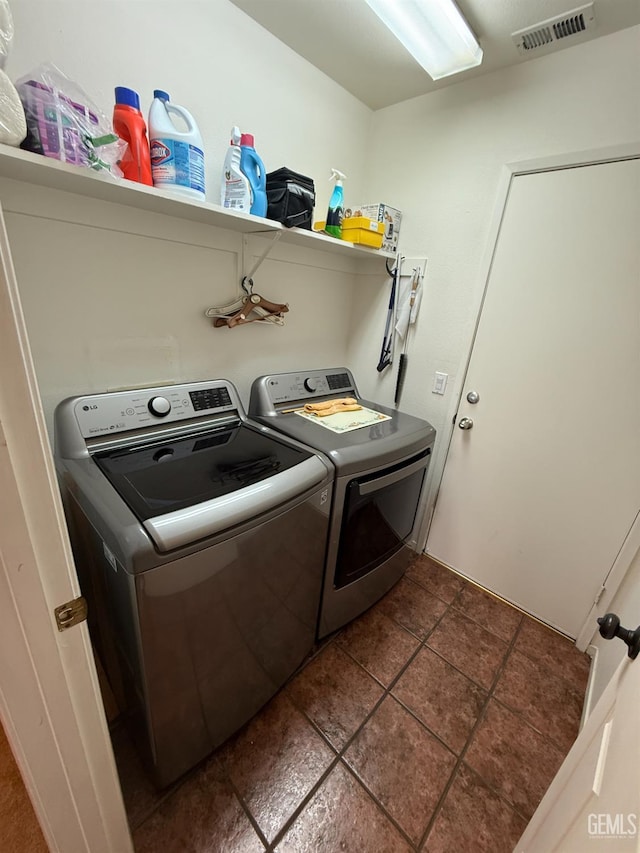 3910 Mariana Way, Bakersfield, CA 93311 - washroom featuring washer and dryer
