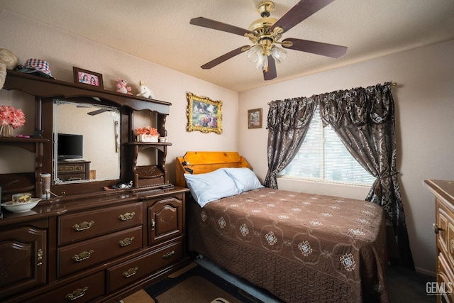 1701 San Jose Ave, Wasco, CA 93280 - bedroom with a ceiling fan