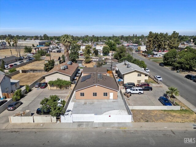 135 L St, Bakersfield, CA 93304 - aerial view of residential area