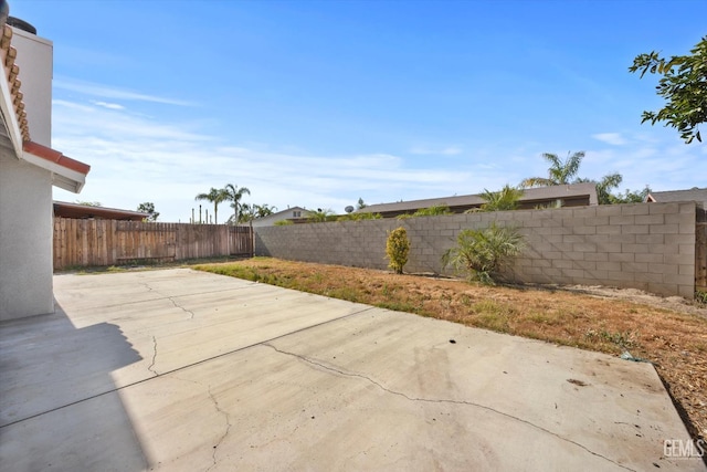 719 Baldwin Farms Dr, Bakersfield, CA 93307 - photo 34