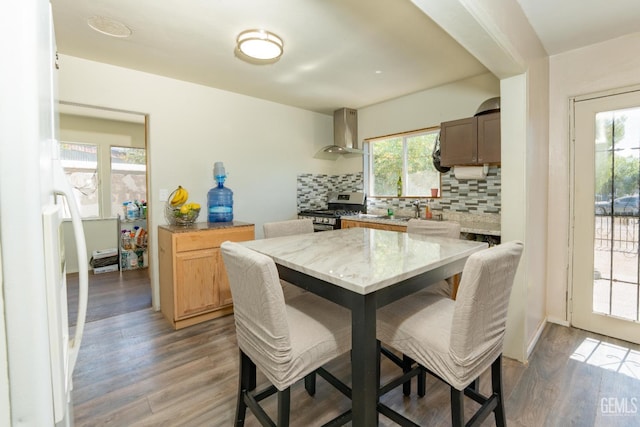 5435 Rd 37, Alpaugh, CA 93201 - dining room featuring light wood-type flooring