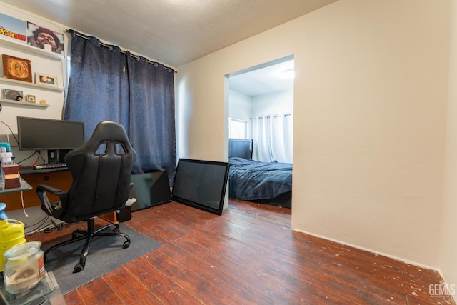 5435 Rd 37, Alpaugh, CA 93201 - office area featuring hardwood / wood-style floors