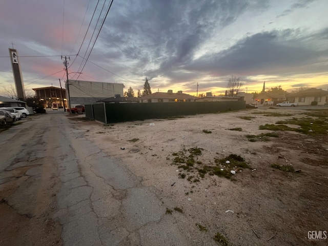 1020 H St, Bakersfield, CA 93304 - photo 4