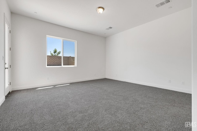 empty room featuring carpet