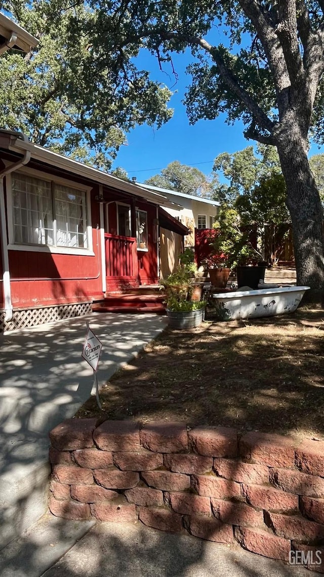17980 Alps Dr, Tehachapi, CA 93561 - photo 2