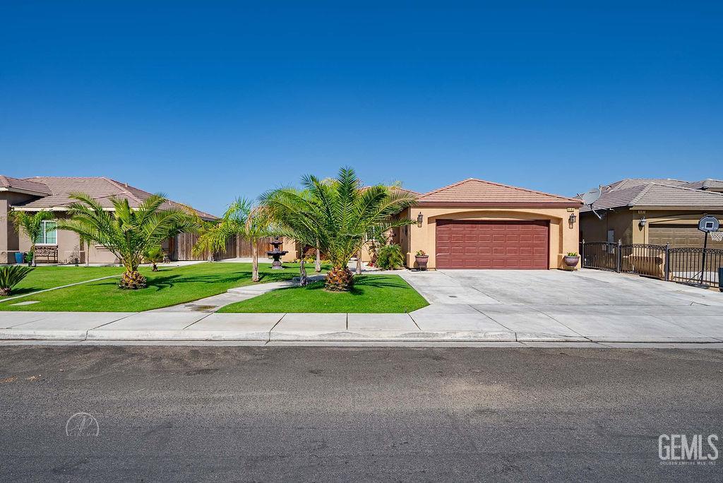 983 Kendrea St, Mc Farland, CA 93250 - photo 1
