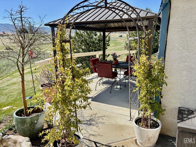 22824 Mariposa Rd, Tehachapi, CA 93561 - view of patio with a gazebo