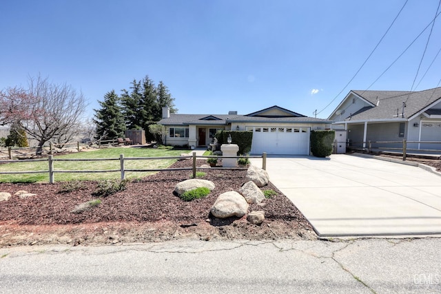 22824 Mariposa Rd, Tehachapi, CA 93561 - single story home with driveway, a garage, and fence