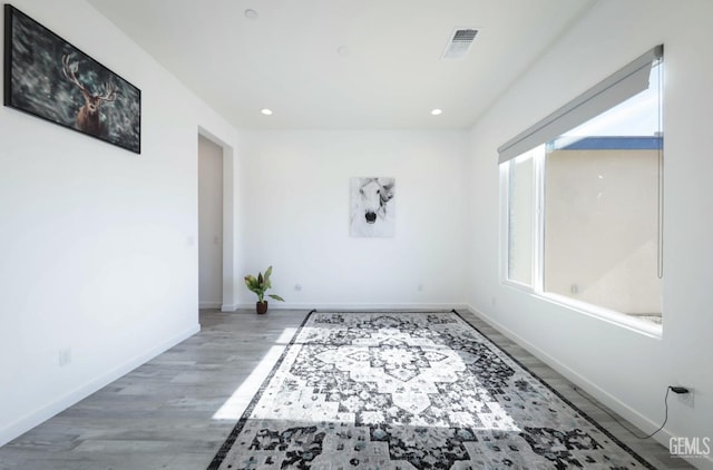 15920 Waterford St, Bakersfield, CA 93314 - unfurnished room featuring wood finished floors and recessed lighting