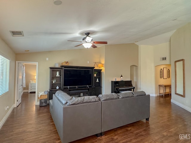 11622 Pacific Harbor Ave, Bakersfield, CA 93312 - photo 4