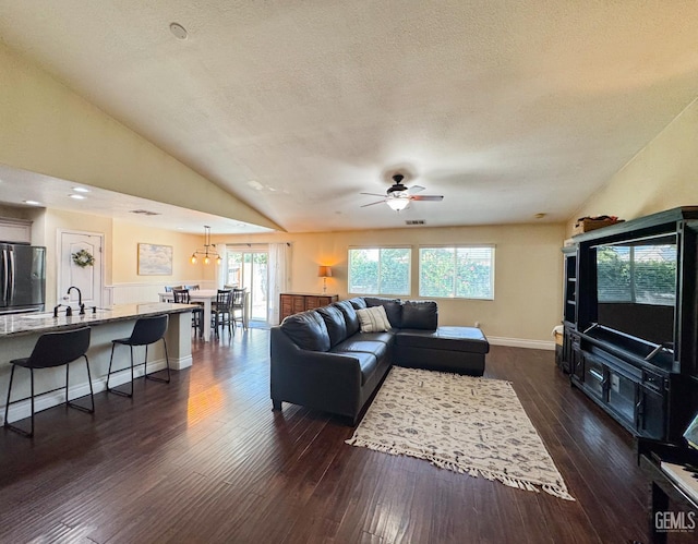 11622 Pacific Harbor Ave, Bakersfield, CA 93312 - photo 6
