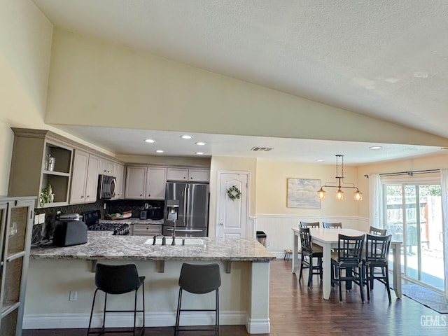 11622 Pacific Harbor Ave, Bakersfield, CA 93312 - photo 15