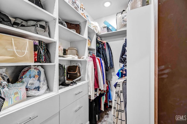 28124 Mustang Ave, Taft, CA 93268 - view of walk in closet