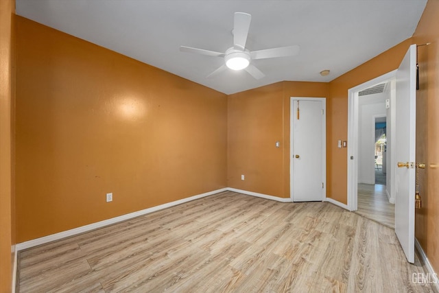 5702 San Pierre Ct, Bakersfield, CA 93308 - unfurnished room with light wood-type flooring and ceiling fan