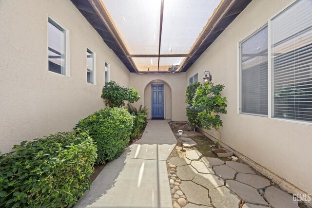 4702 Aviara Dr, Bakersfield, CA 93312 - entrance to property featuring stucco siding