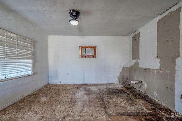 1527 E California Ave, Bakersfield, CA 93307 - photo 5