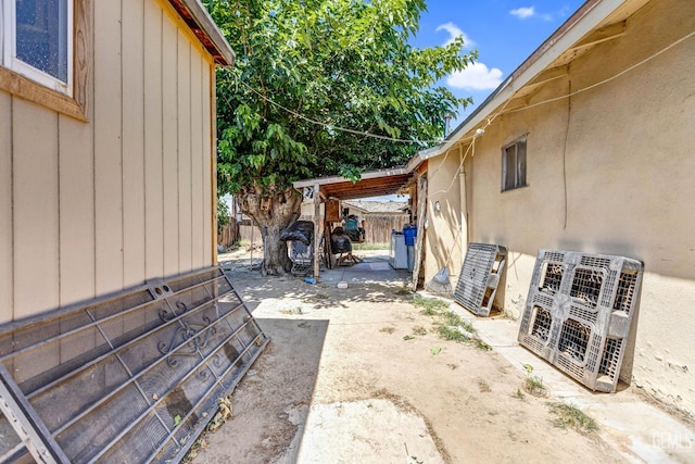 3105 Dore Dr, Bakersfield, CA 93304 - view of patio / terrace