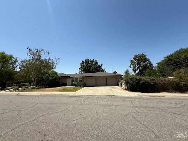1636 Country Club Dr, Bakersfield, CA 93306 - photo 5