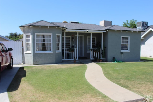 327 Ray St, Bakersfield, CA 93308 - view of front of property with stucco siding