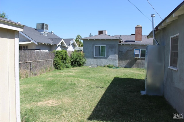 327 Ray St, Bakersfield, CA 93308 - view of yard