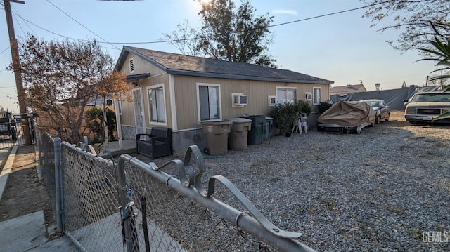 408 Powell Ln, Bakersfield, CA 93307 - photo 2