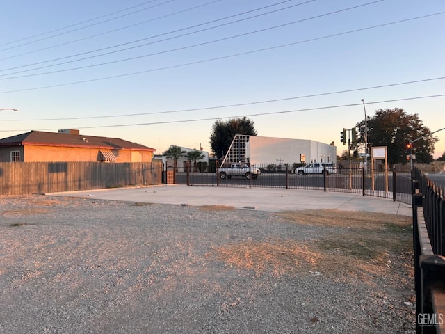 200 E Brundage Ln, Bakersfield, CA 93307
