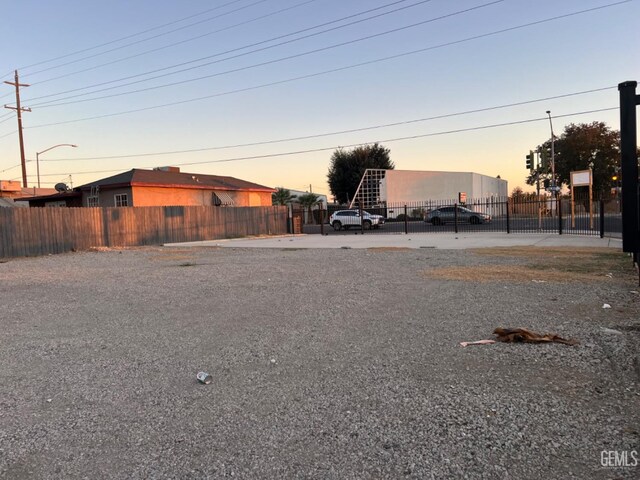 200 E Brundage Ln, Bakersfield, CA 93307