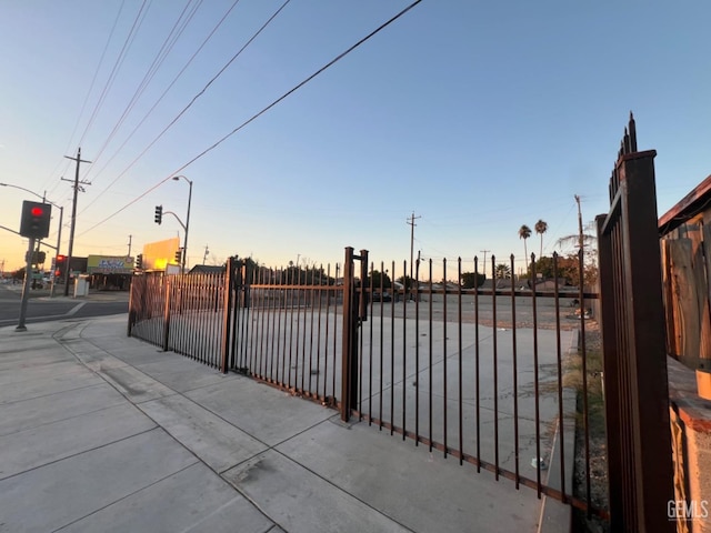 200 E Brundage Ln, Bakersfield, CA 93307