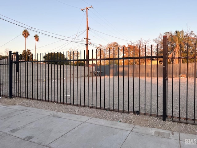 200 E Brundage Ln, Bakersfield, CA 93307