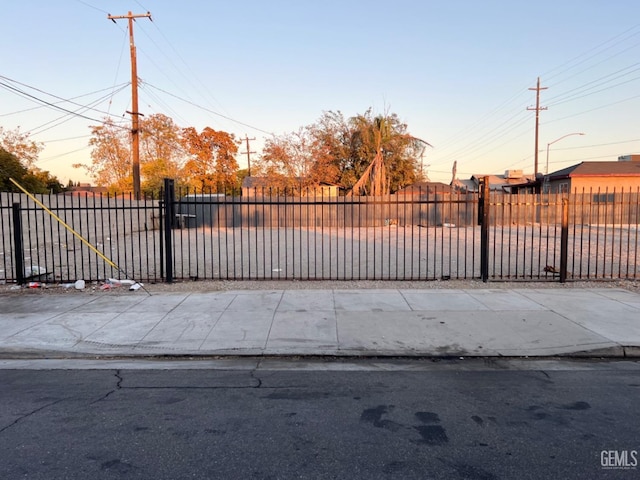 200 E Brundage Ln, Bakersfield, CA 93307