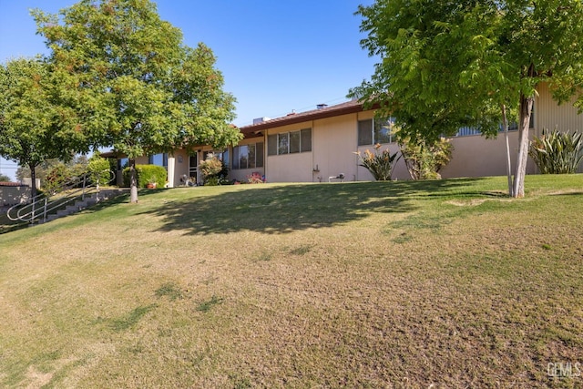 2848 Summit Cir, Bakersfield, CA 93306 - view of grassy yard