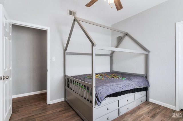 812 Mazatlan Dr, Bakersfield, CA 93314 - bedroom featuring wood finished floors, vaulted ceiling, and a ceiling fan