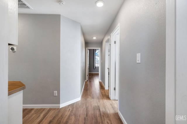 812 Mazatlan Dr, Bakersfield, CA 93314 - hallway featuring wood finished floors and baseboards