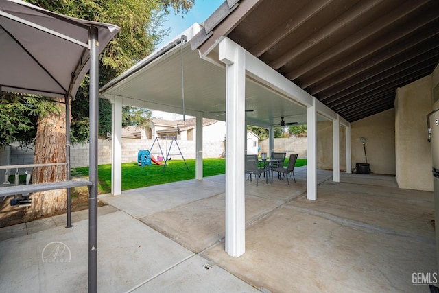 view of patio with ceiling fan