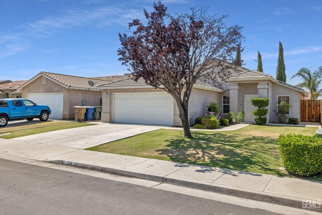 235 W Pilot Ave, Bakersfield, CA 93308 - photo 4