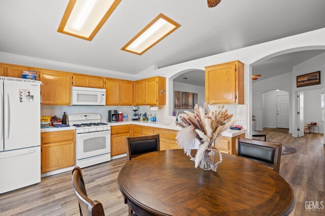 235 W Pilot Ave, Bakersfield, CA 93308 - photo 16