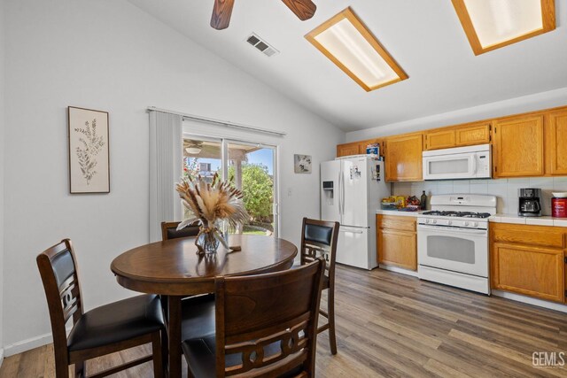 235 W Pilot Ave, Bakersfield, CA 93308 - photo 12