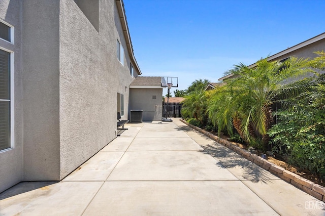 9922 Balvanera Ave, Bakersfield, CA 93312 - photo 54