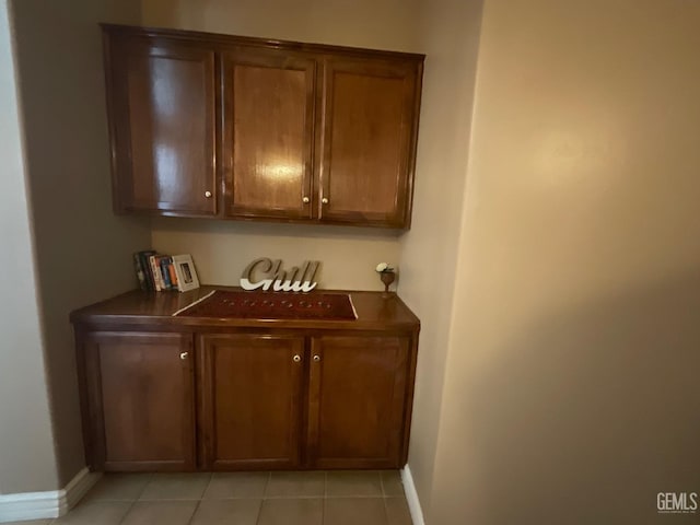 12504 Crown Crest Dr, Bakersfield, CA 93311 - interior space featuring baseboards