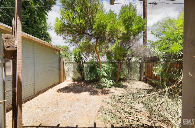 1916 Cherry St, Bakersfield, CA 93304 - photo 27