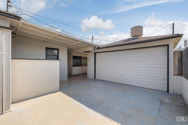 2702 Worthington Ave, Bakersfield, CA 93308 - view of detached garage