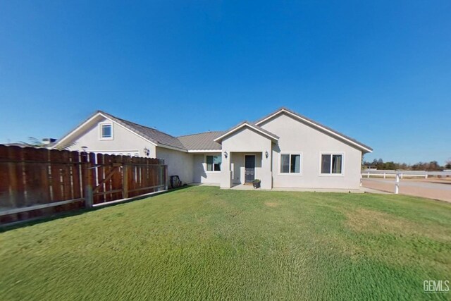 1850 Verdugo Ln, Bakersfield, CA 93312 - back of property featuring stucco siding