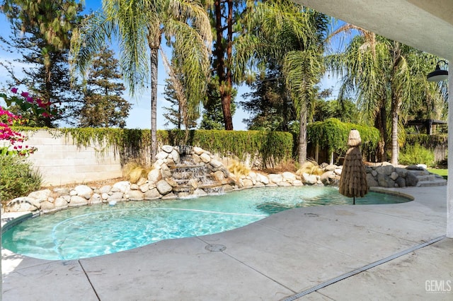 5219 Port Dr, Bakersfield, CA 93312 - view of pool with a patio area