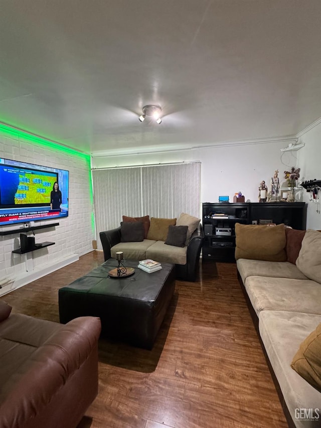 6301 Scenic Way, Bakersfield, CA 93309 - living room featuring wood finished floors